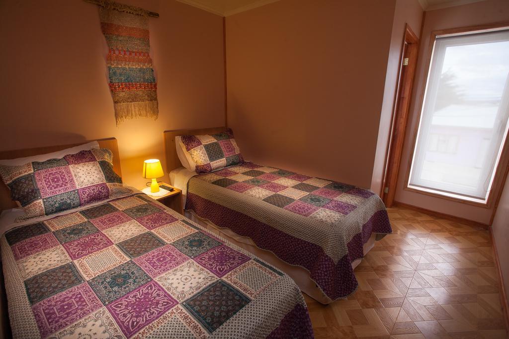 Cordillera Azul Hostel Puerto Natales Buitenkant foto