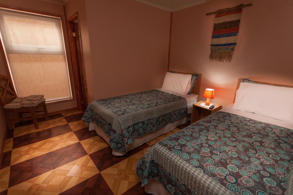 Cordillera Azul Hostel Puerto Natales Buitenkant foto